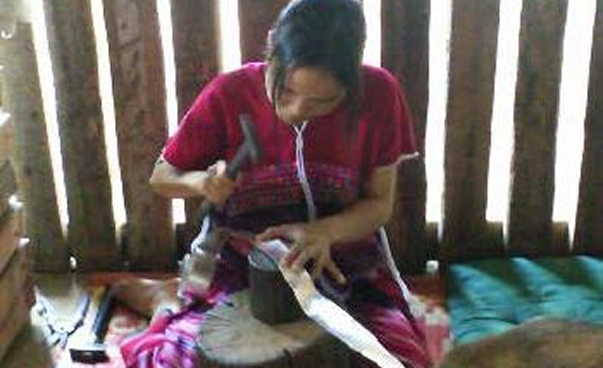 カレン族作業風景